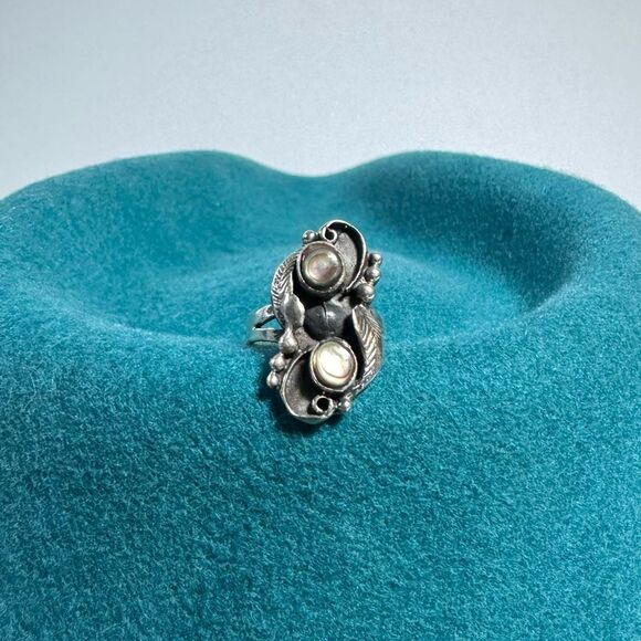 Abalone and Sterling vintage native ring - Picture 1 of 4